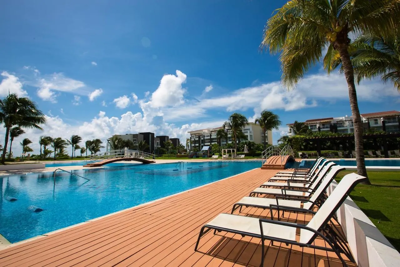 Condo Boutique Oceanfront Playa del Carmen